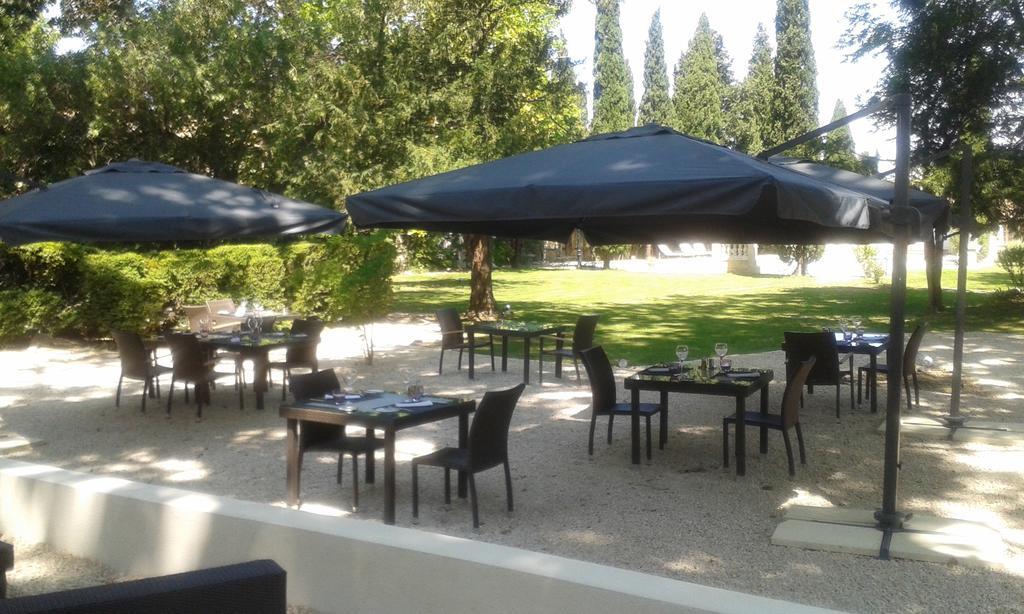 Hostellerie Les Frenes Avignon Ngoại thất bức ảnh