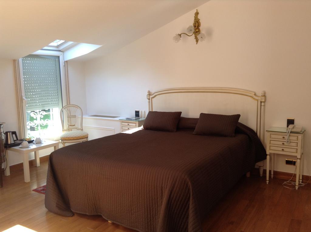 Hostellerie Les Frenes Avignon Ngoại thất bức ảnh