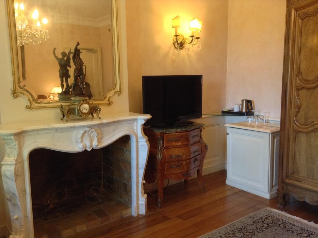 Hostellerie Les Frenes Avignon Ngoại thất bức ảnh