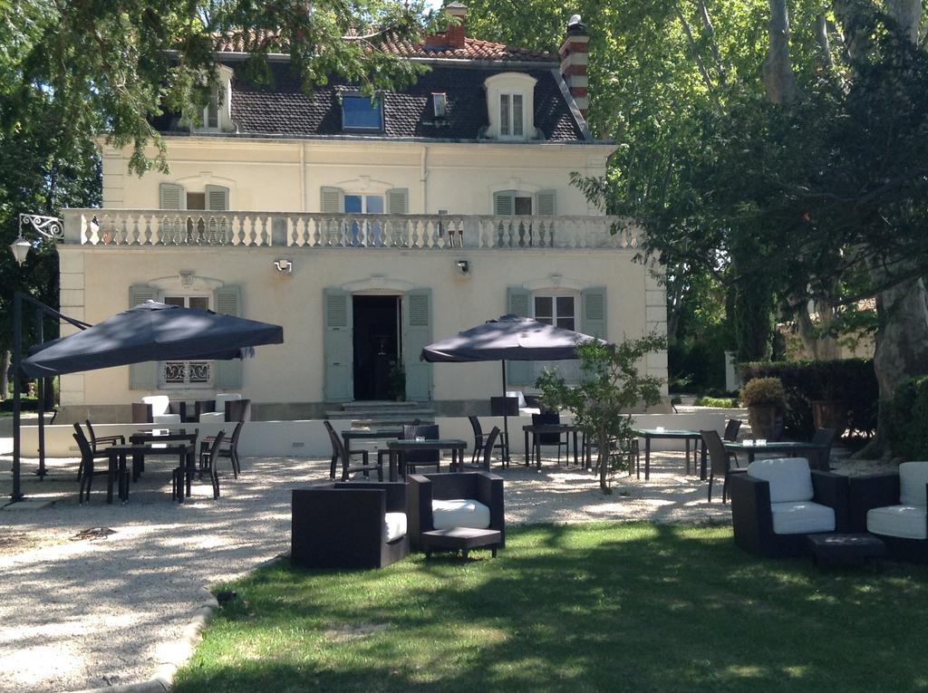 Hostellerie Les Frenes Avignon Ngoại thất bức ảnh