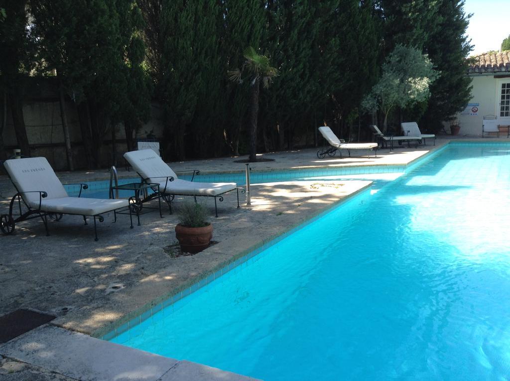 Hostellerie Les Frenes Avignon Ngoại thất bức ảnh