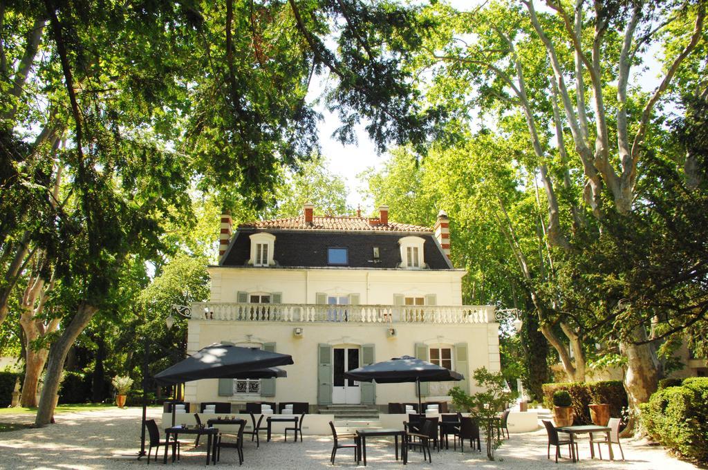 Hostellerie Les Frenes Avignon Ngoại thất bức ảnh