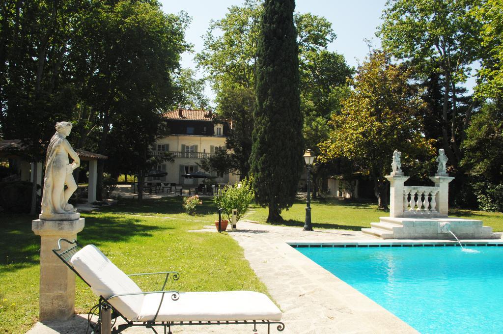 Hostellerie Les Frenes Avignon Ngoại thất bức ảnh