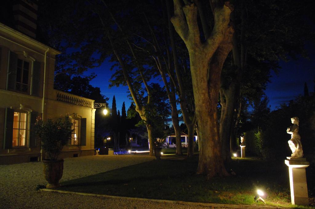 Hostellerie Les Frenes Avignon Ngoại thất bức ảnh